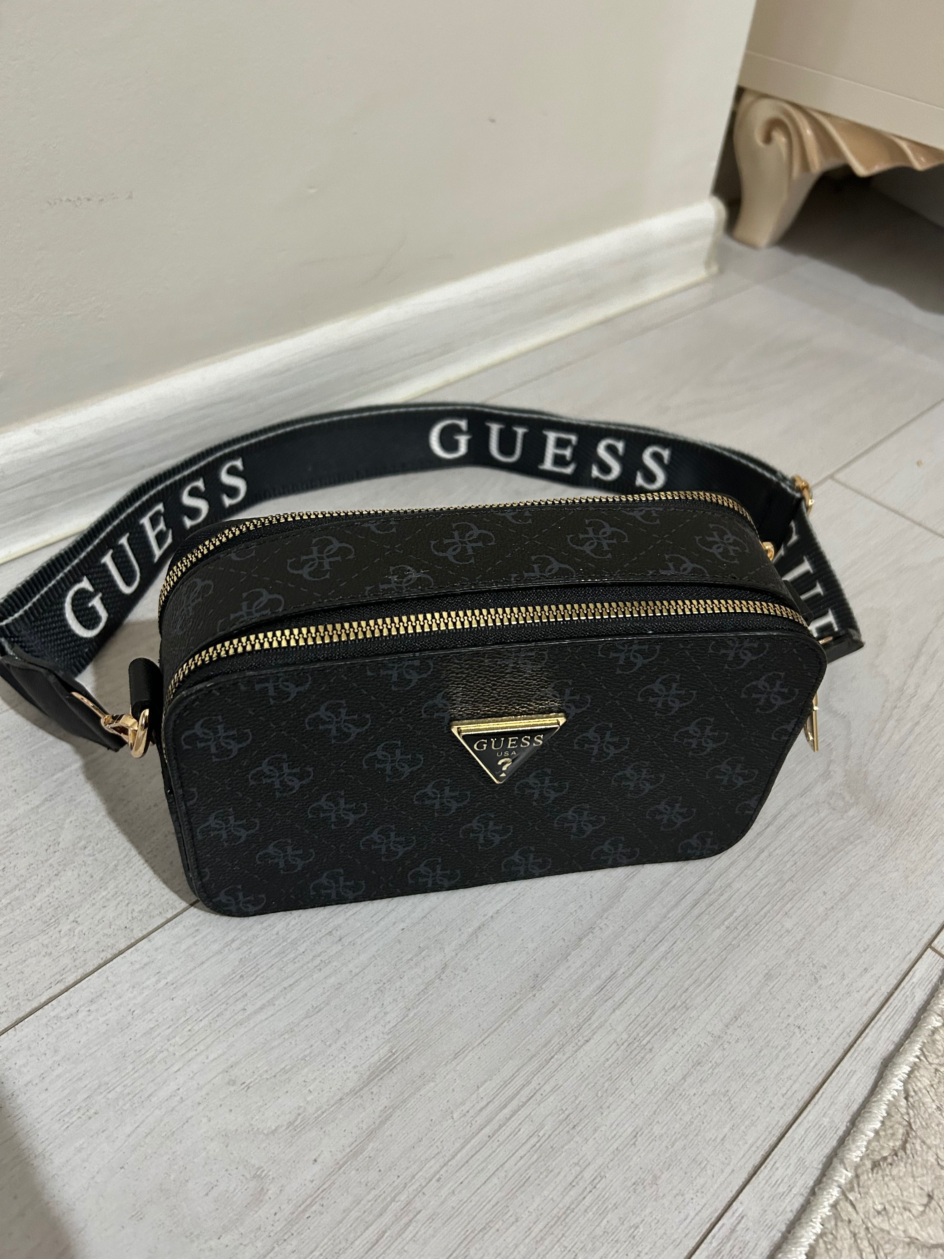 Чанта     Guess!