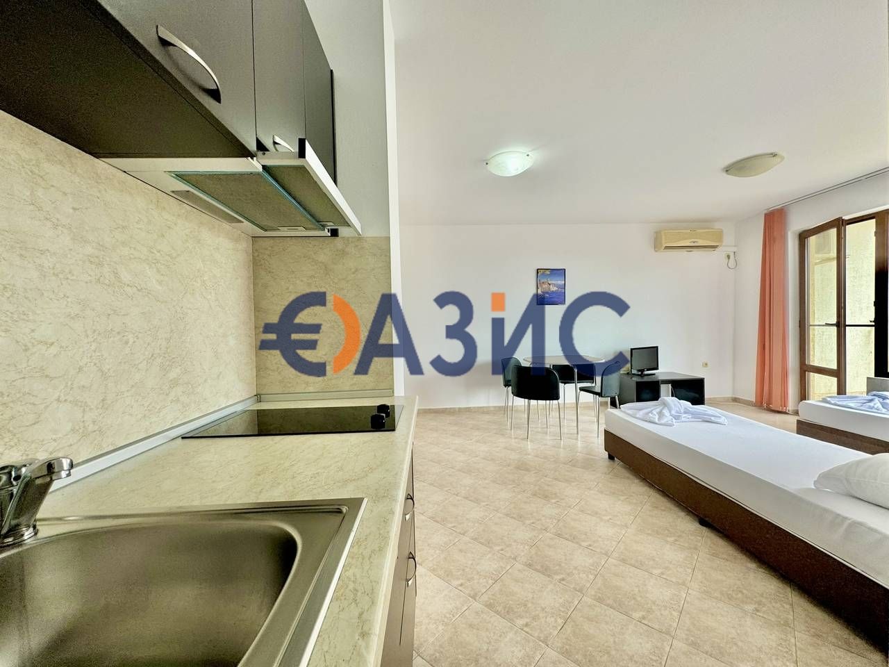 Продава се Двустаен апартамент в с. Кошарица, Област Бургас - 74 кв.м за 952 €/кв.м - Снимка #7