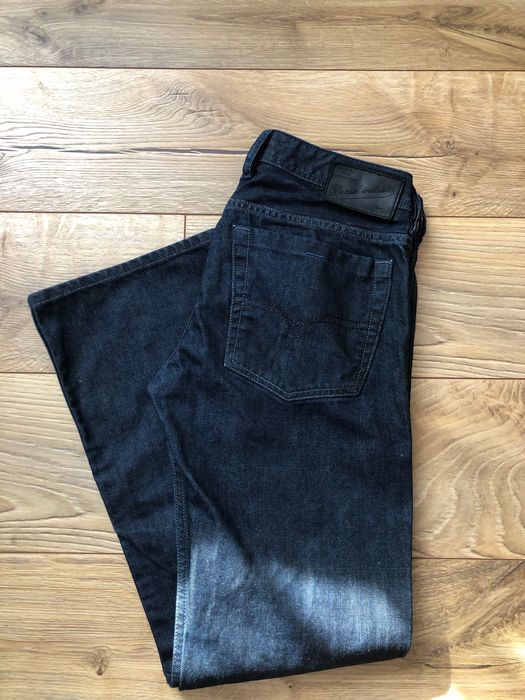 DIESEL-blugi in stare impecabila, ca si NOI, pentru barbati