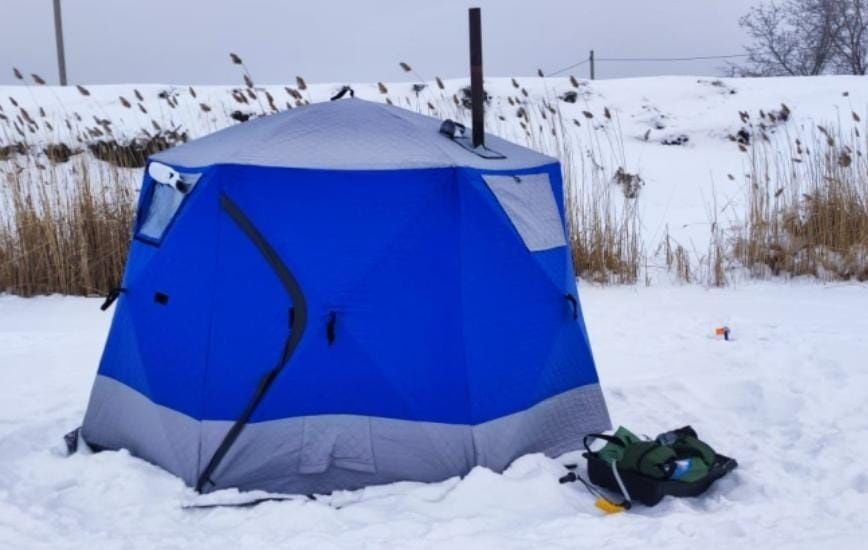 Продам зимнию палатку