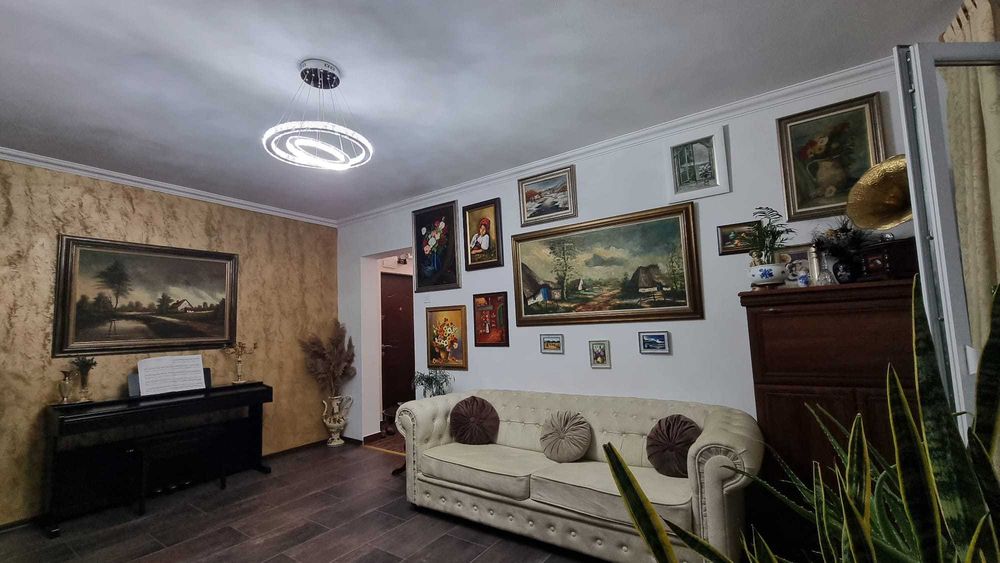 Vanzare apartament 3 camere, renovat de lux, Ploiesti Vest