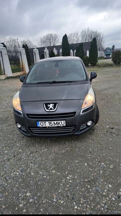 Vand peugeot 5008 2010