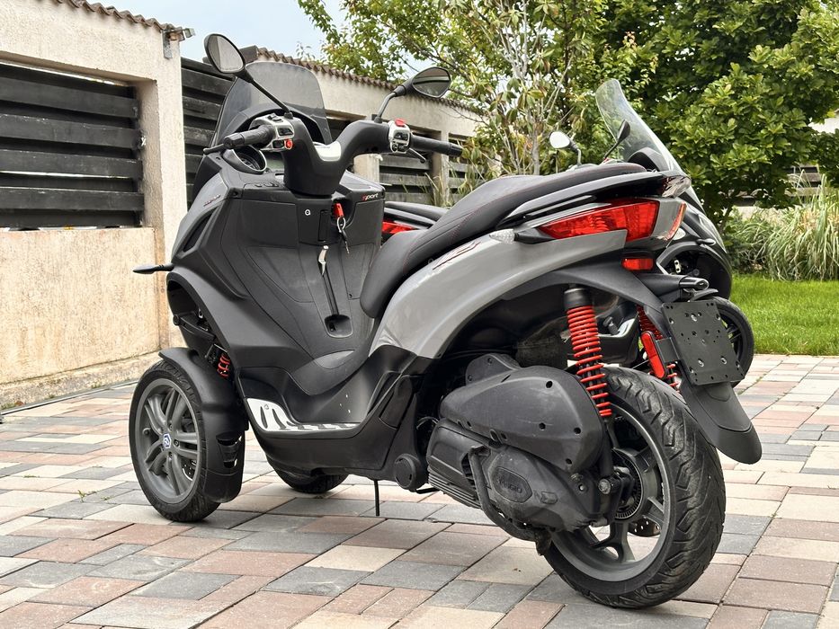 Piaggio mp3, piaggio 3 roti, 300cc, ABS/ASR, rate fixe, conduci cu B