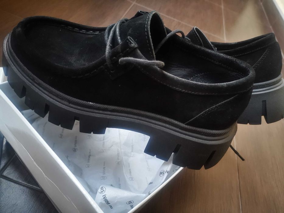 Обувки естествен велур 37 номер