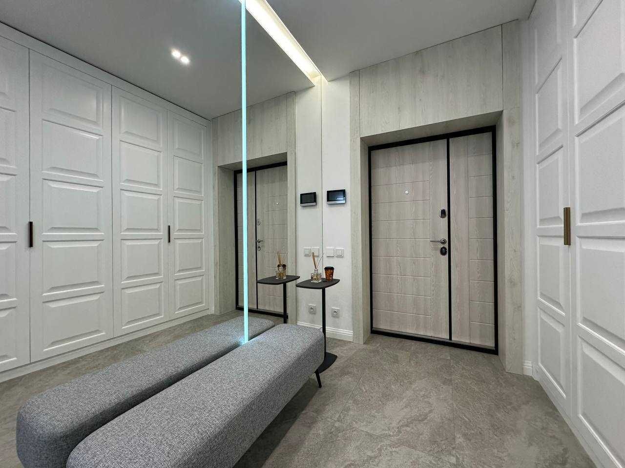 Новостройка 3-комн, 133 м², Дизайнерский ремонт, Ц-6 (Gentlemen’s Pub)