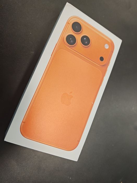 Чисто нов iPhone 17 Pro Max 5G 256 GB 24м Гаранция