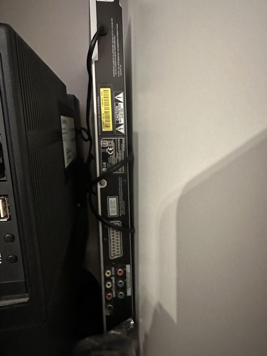 Продавам DVD Player LG DVX9700