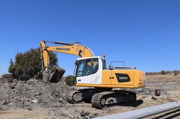 dezmembram liebherr r920