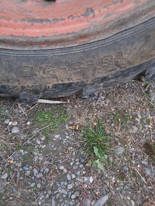 Cauciucuri de tractor 15-5-8