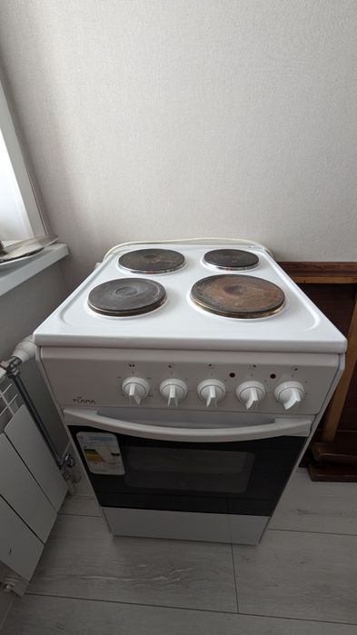 Продам электроплиту Flama