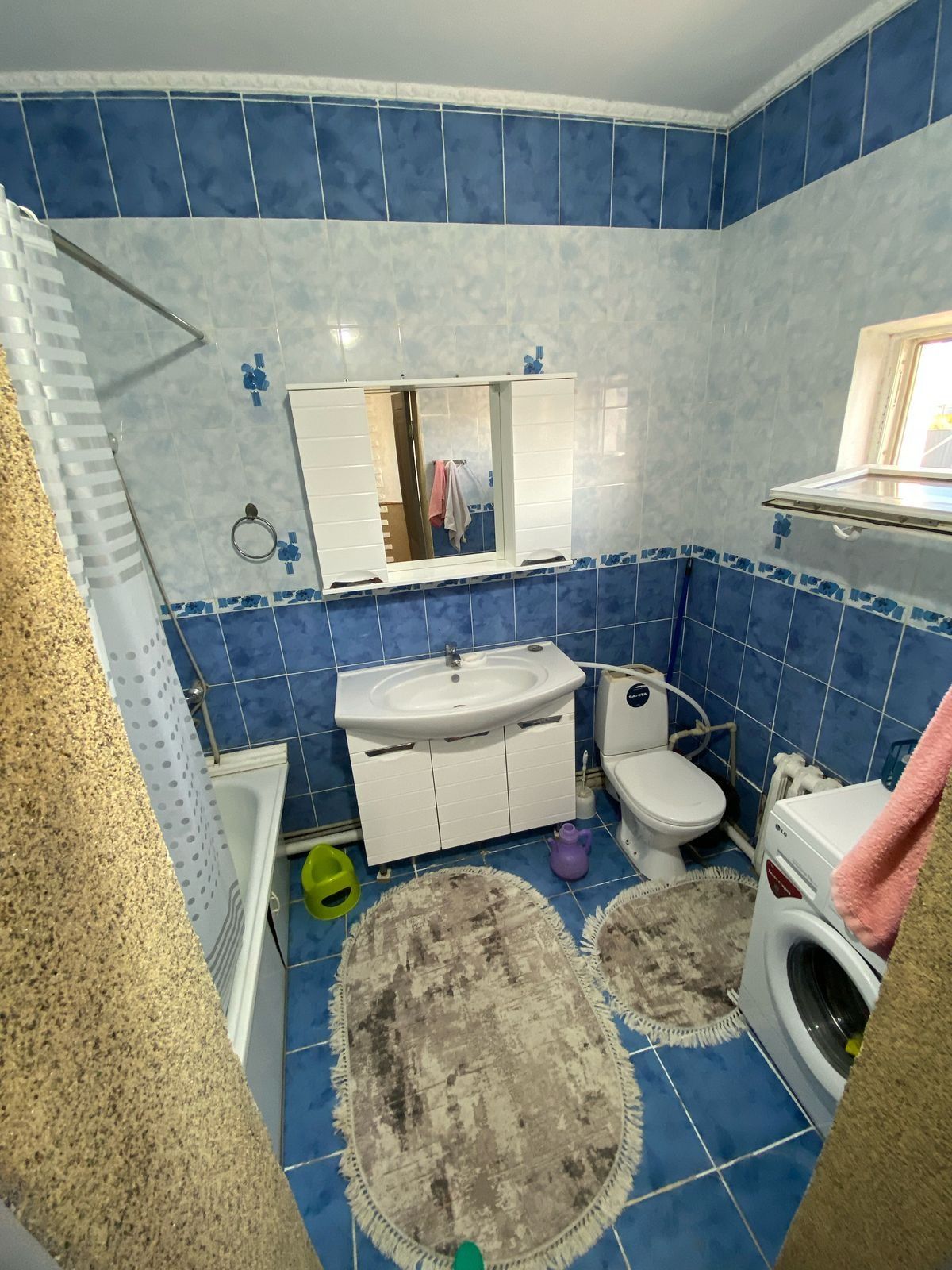 Продам частный дом в мкр Береке(Контейнерный)