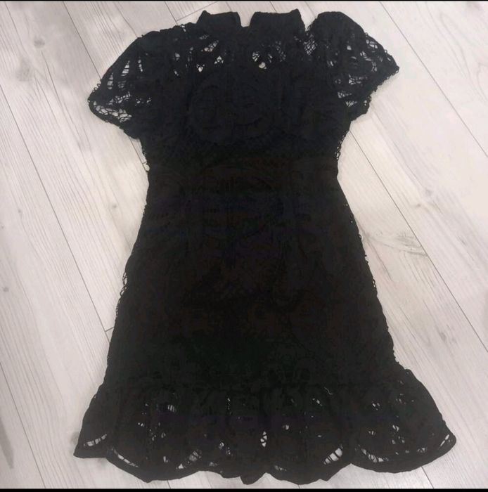 Дамска дантерена рокля