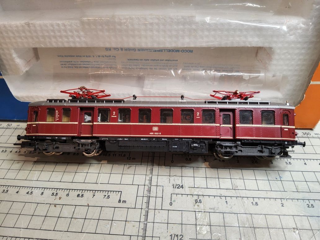 Локомотив мотриса Roco BR485