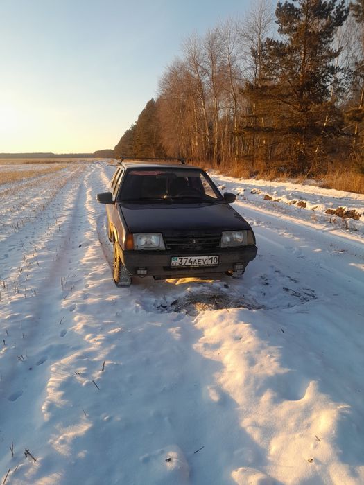 Продам ваз 2109 в хорошем состоянии заводится без проблем работает