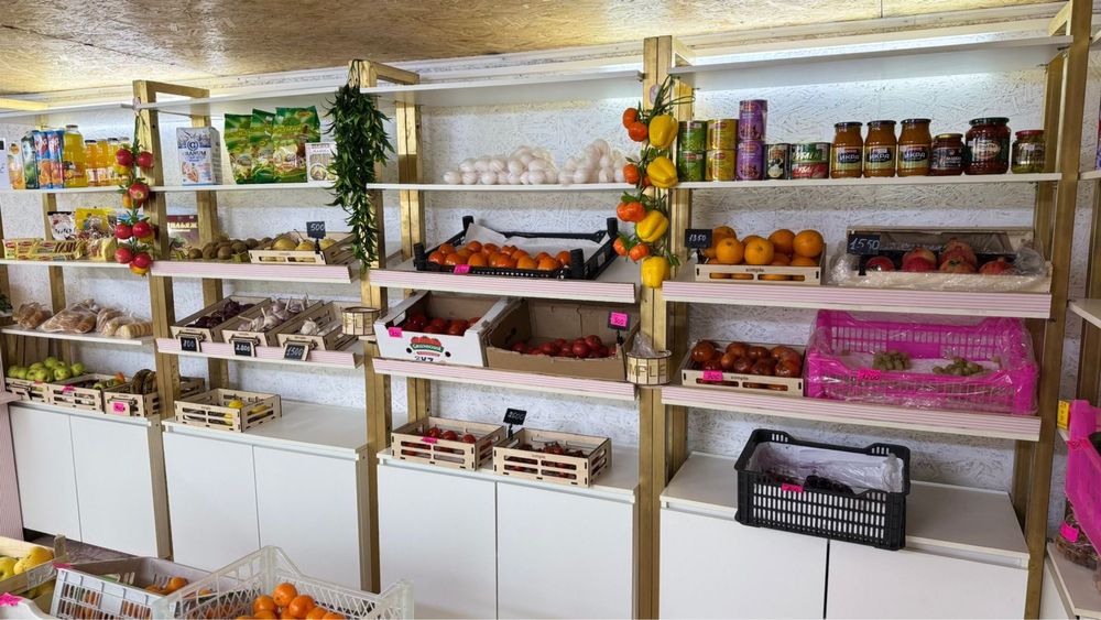 Витрина для овощей и фруктов