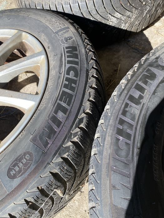 4 roti cu anvelope de iarna michellin + jante aliaj perfecta stare