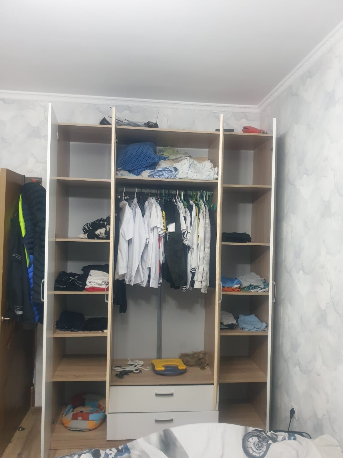 Продам шкаф б/у в идеальном состоянии