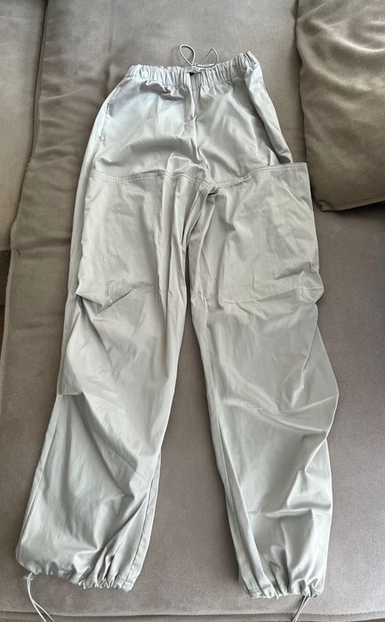 Сатенен панталон Zara