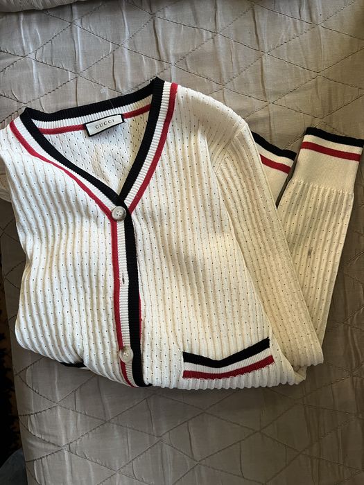 Gucci cardigan noi si original