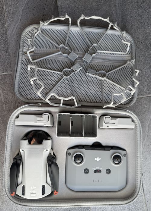 Drona DJI Mini 3 PRO-Full Combo-Baterii Neutilizate-