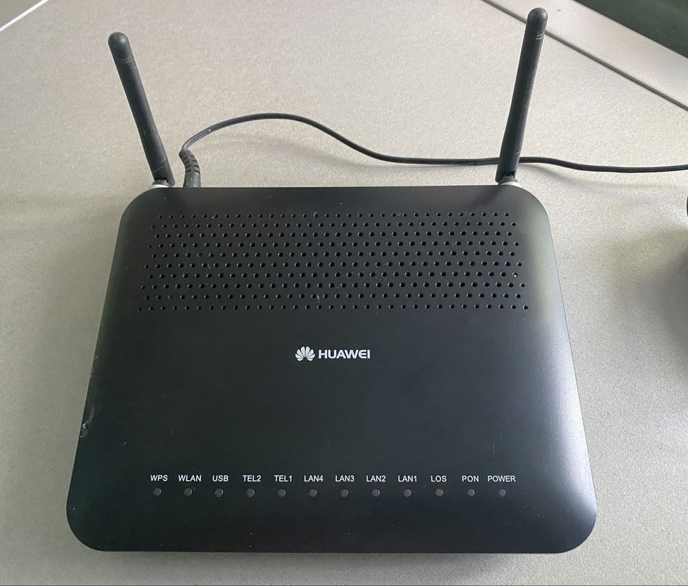 GPON(оптоволоконо) роутер Huawei EchoLife HG8245