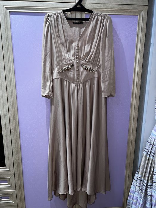 Одежды женские и мужские