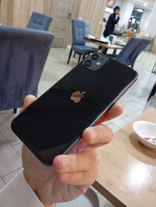 Айфон 11 в отличном состоянии