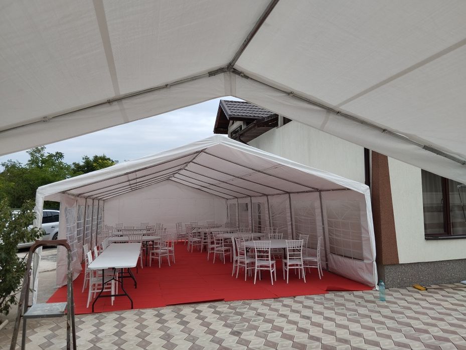 Corturi de închiriat