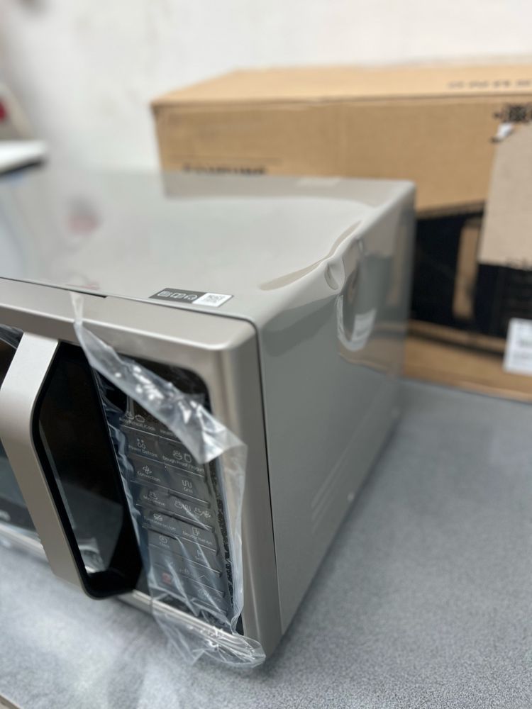 Микровълнова фурна с грил Samsung SmartOven ,28L, 900W