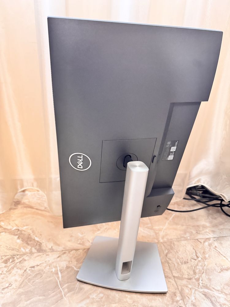 Монитор Dell - P2424HEB