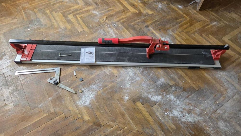 Машина за рязане на плочки до 130.00 см, RAIDER RDP-TC32