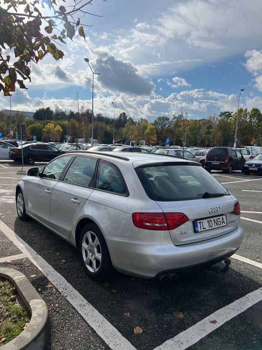 Vând sau schimb Audi A4 B8 2.0 TDI Automată