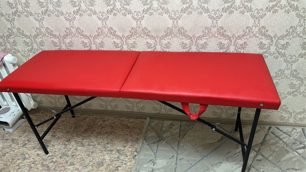 Продам срочно кушетку
