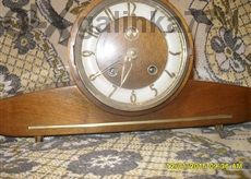 Старинен каминен часовник