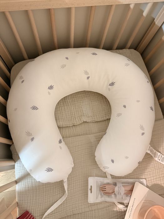 Възглавница за кърмене