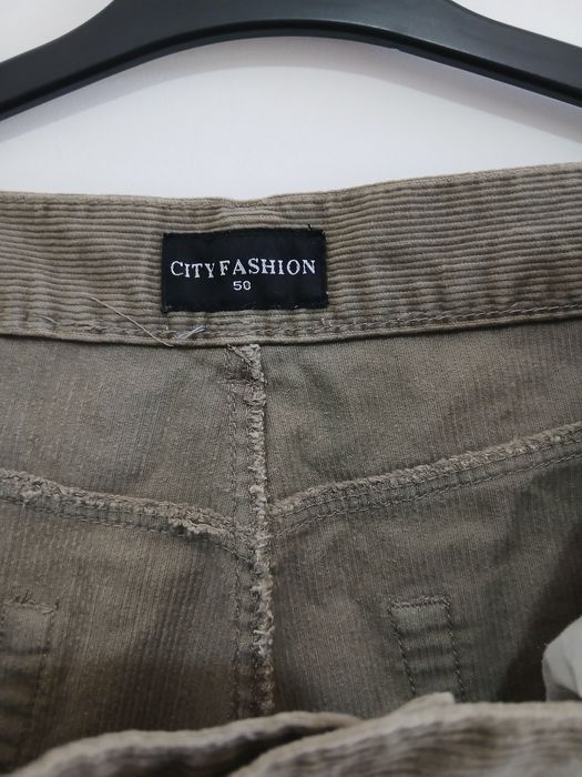 Pantaloni raiati barbati masura 50 stare perfecta