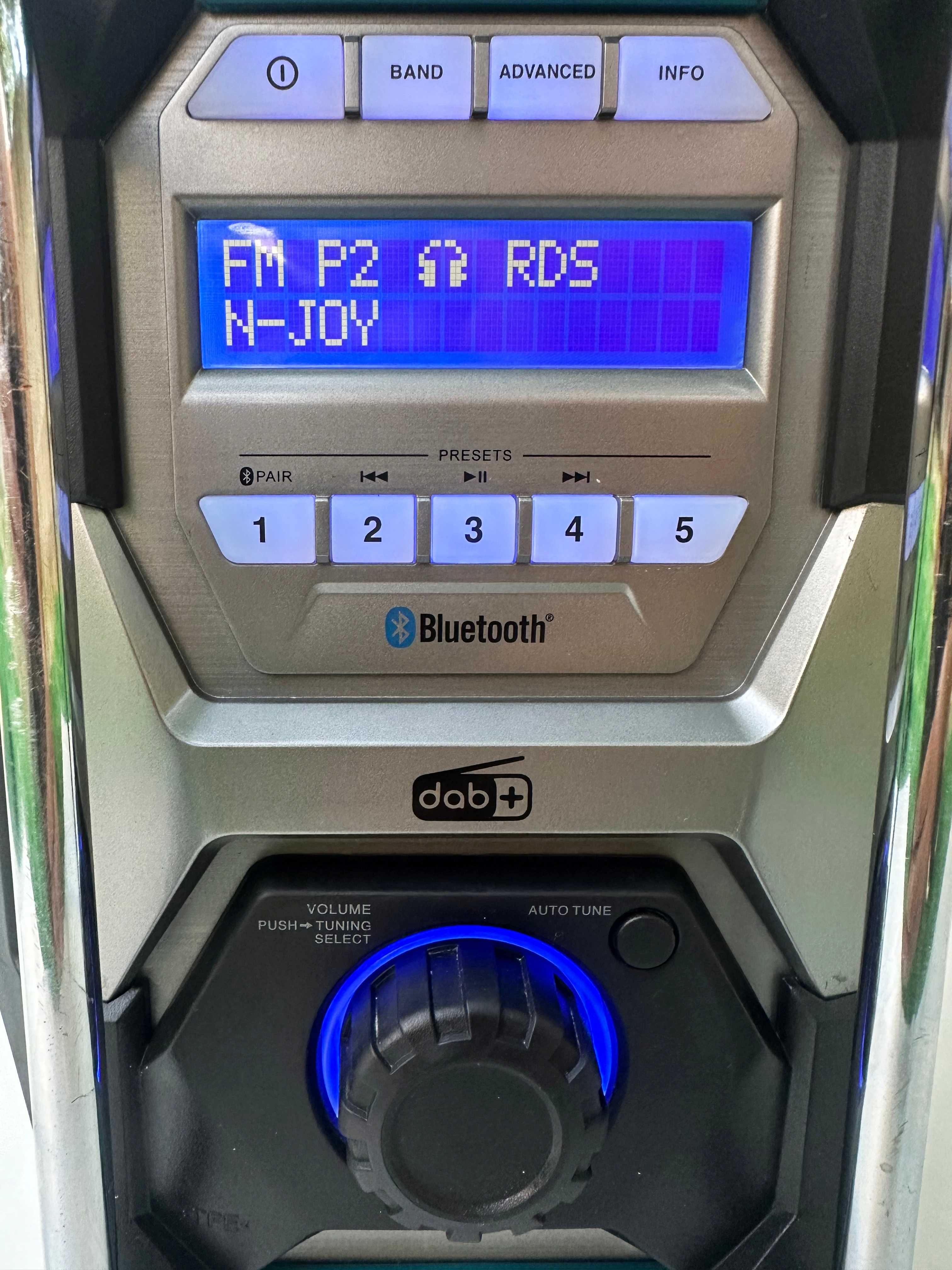 Makita MR004G - Aкумулаторно строително радио с Bluetooth