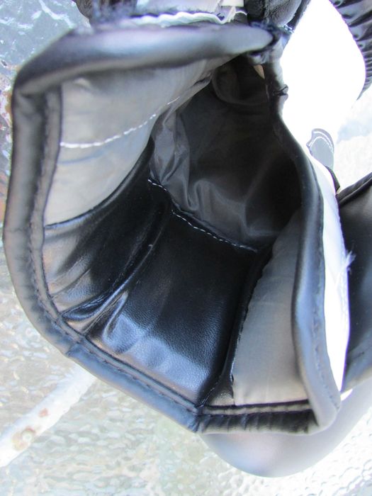 Боксови ръкавици Max Strength