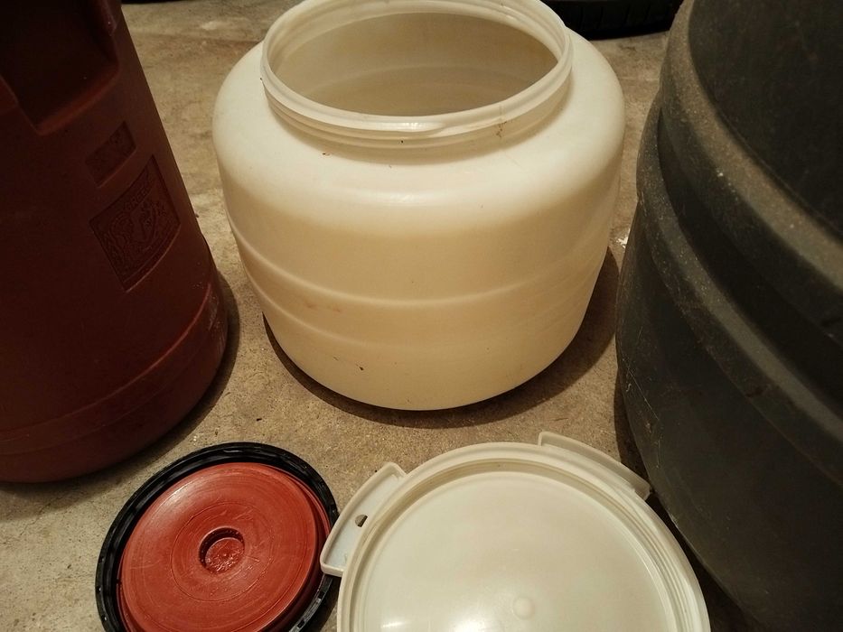 Бидон с капак на резба 70 литра, кофи