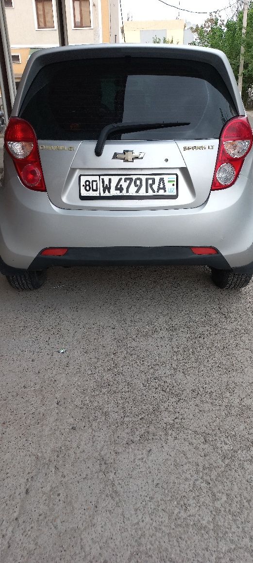 2014 Spark avtomashinasi sotiladi!