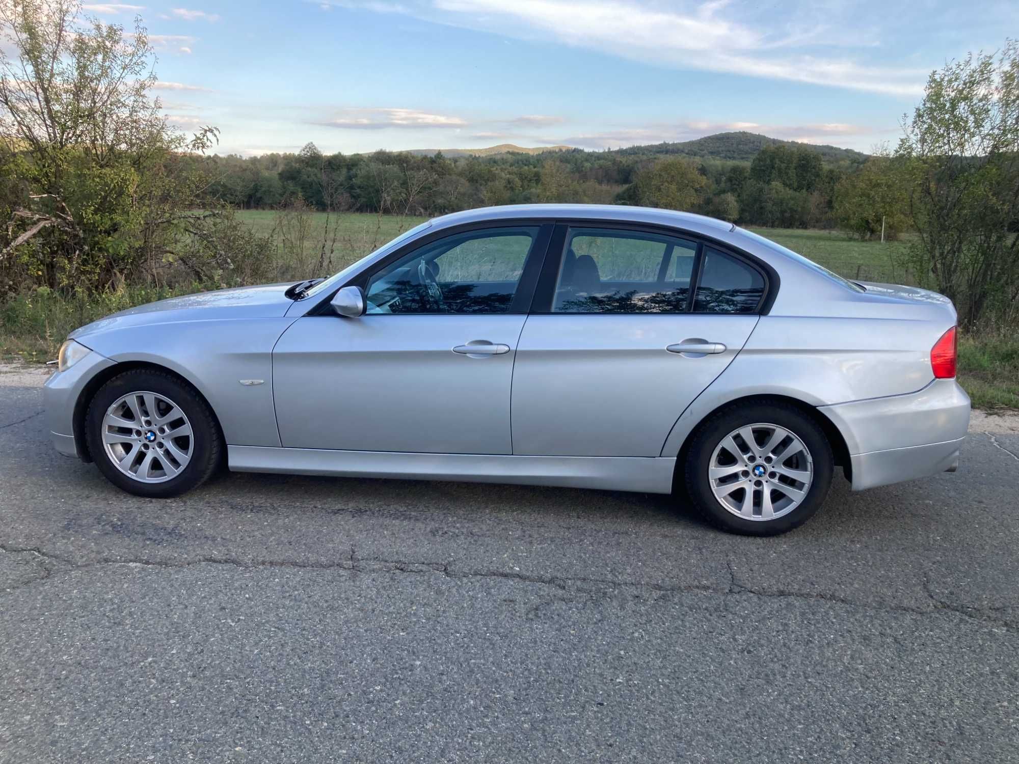 BMW318i E90 Десен Волан