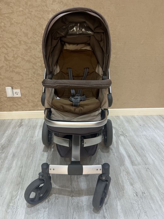 Детская коляска фирмы Hauck