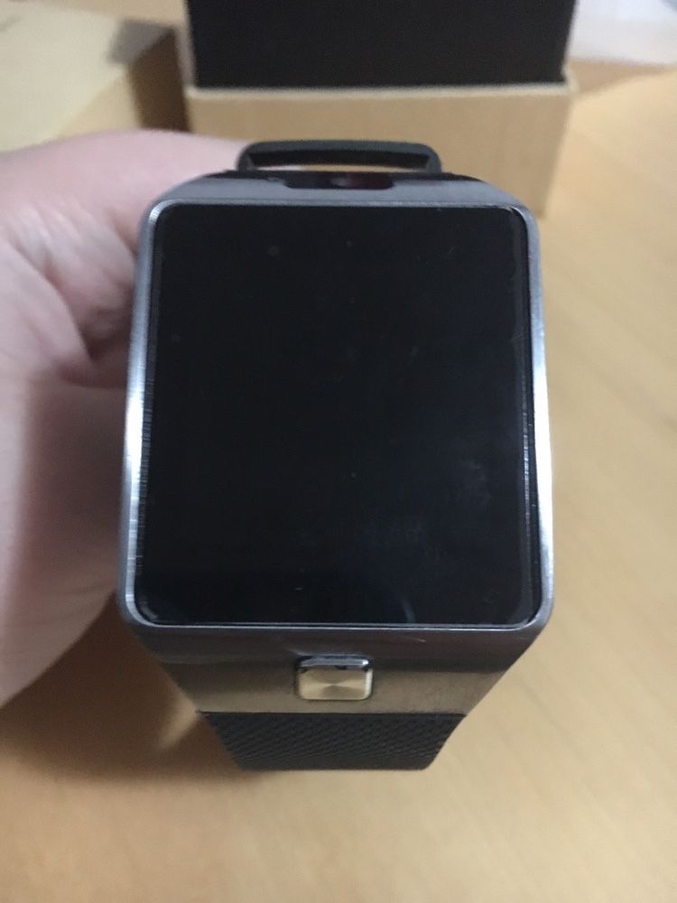 Vând Smart Watch Touch screen