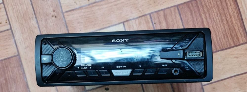 Vand Player Auto Sony Xplod cu difuzoare Sony Xplod 200lei set