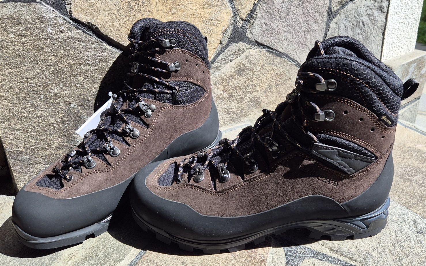 Bocanci Lowa GTX marimea 43