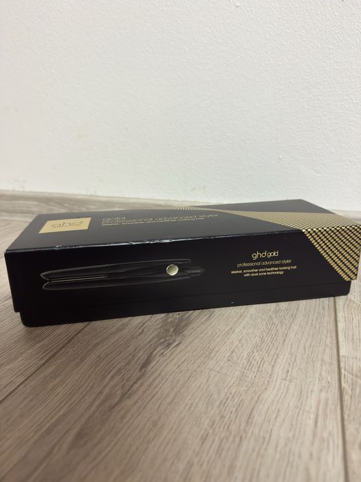Placa GHD Gold Hair Straightener & Styler - Professional Styling