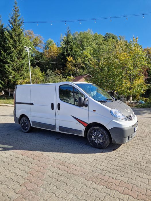 Vand renault trafic autoutilitara