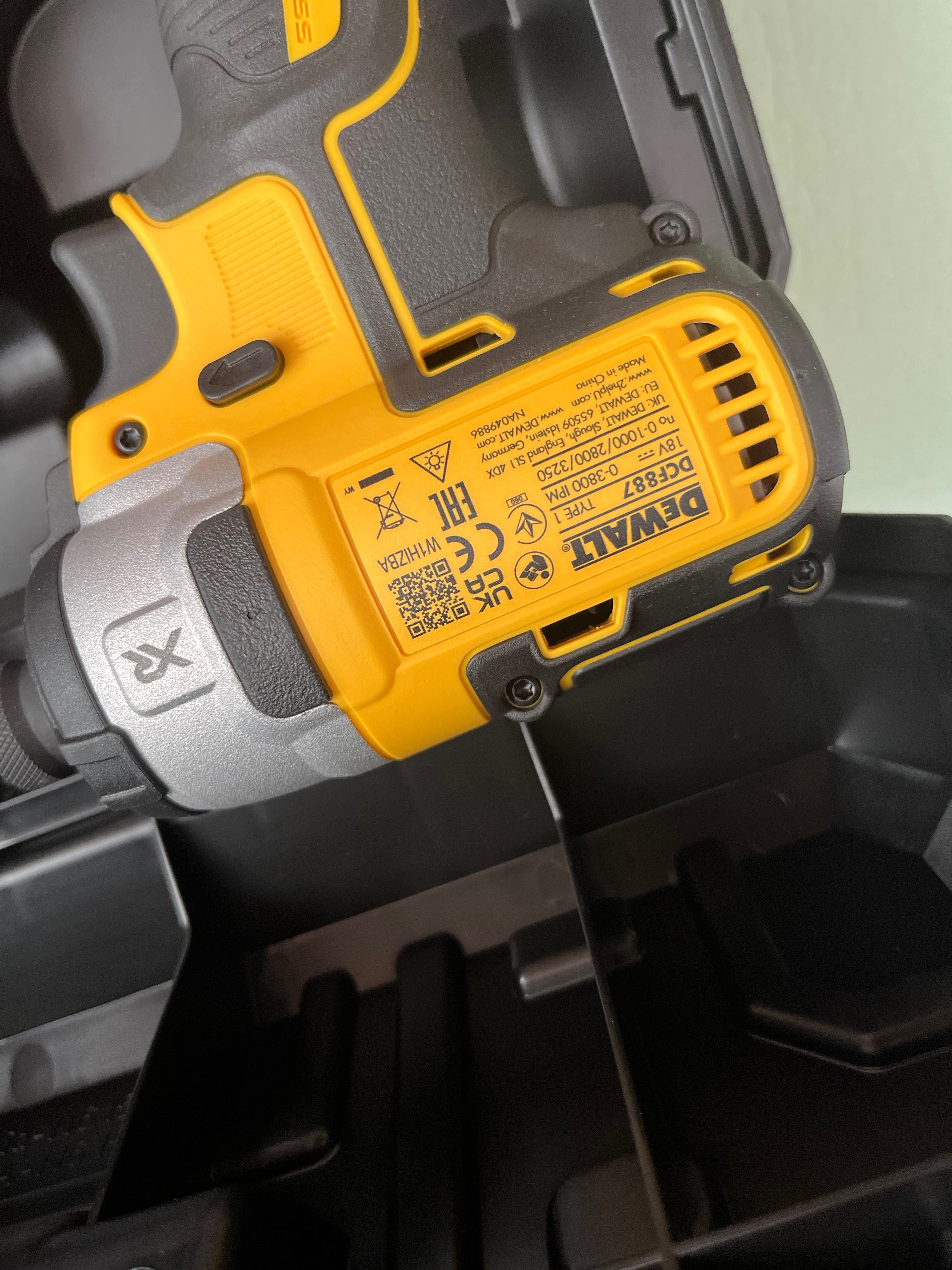 Dewalt 18V DCF887 DCD796 комплект чисто нови