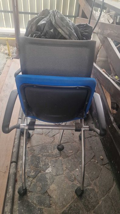 Scaune birou noi nefolosite pliabile