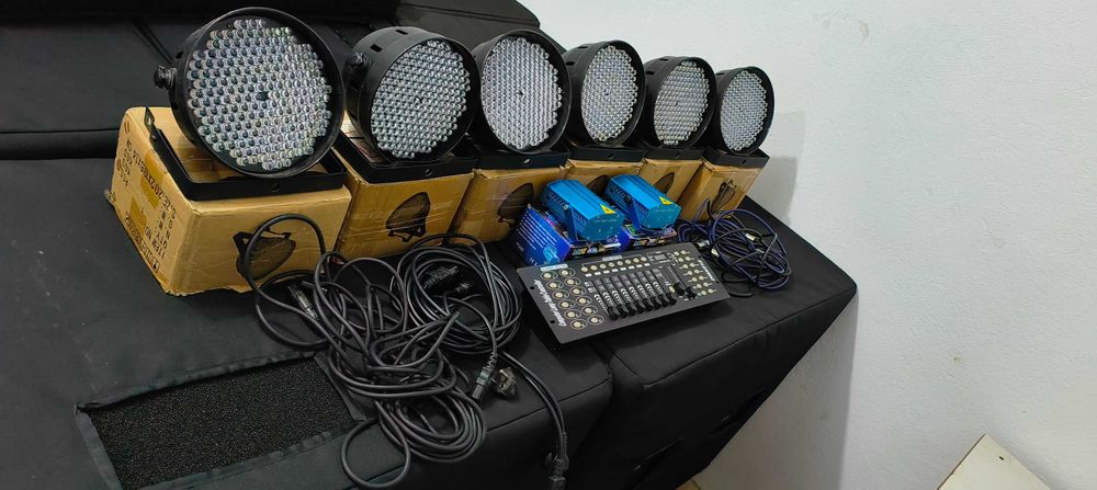 Vand schela lumini cu 6 par led cu DMX 512